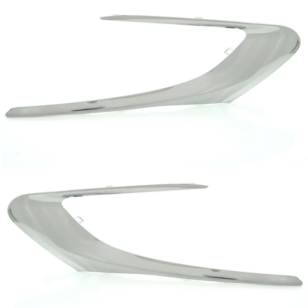 Enjoliveur de pare-chocs avant chrome — image 1